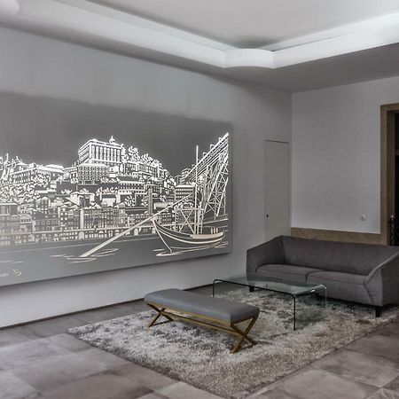 Lux Downtown Apartment Порто Екстериор снимка