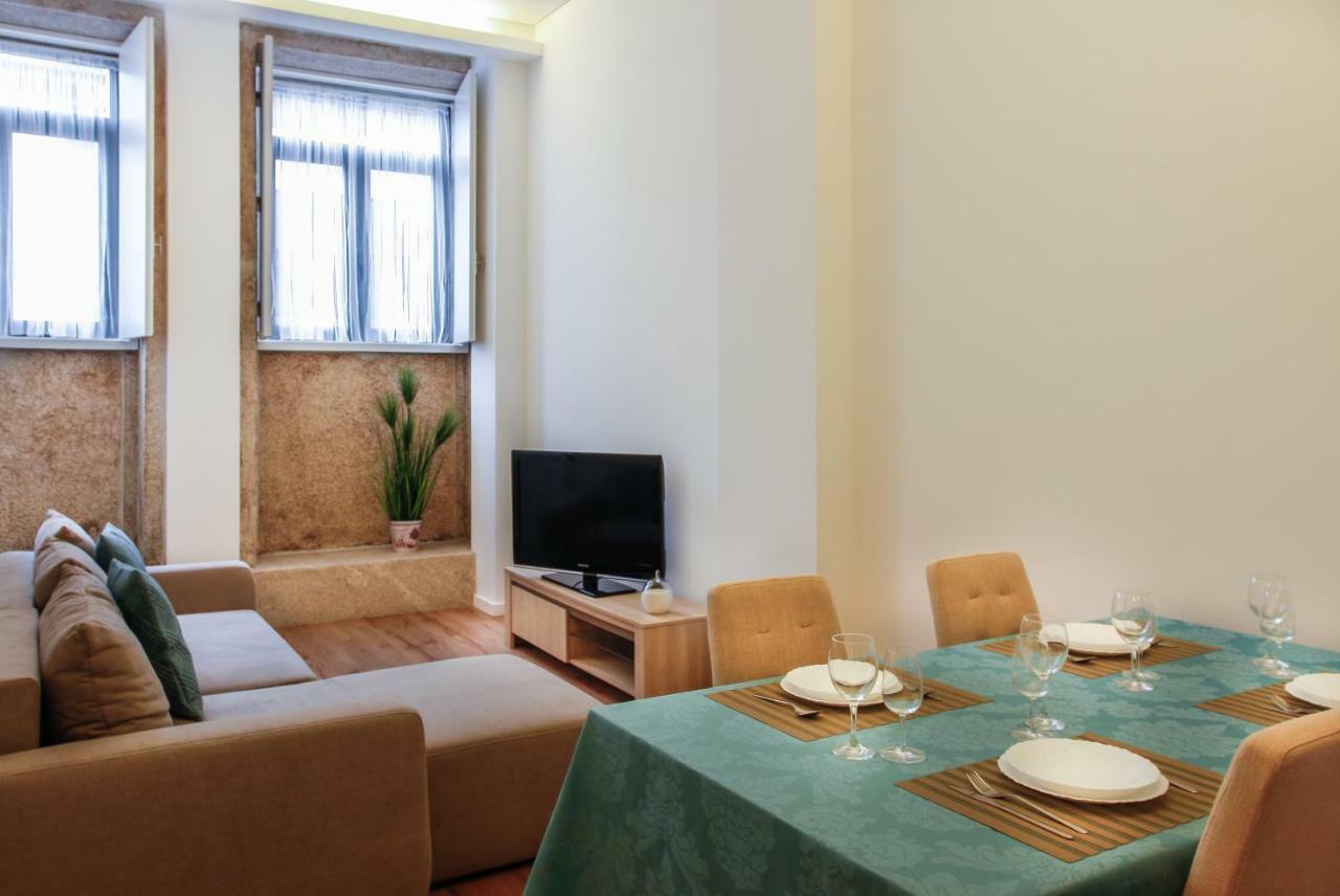 Lux Downtown Apartment Порто Екстериор снимка