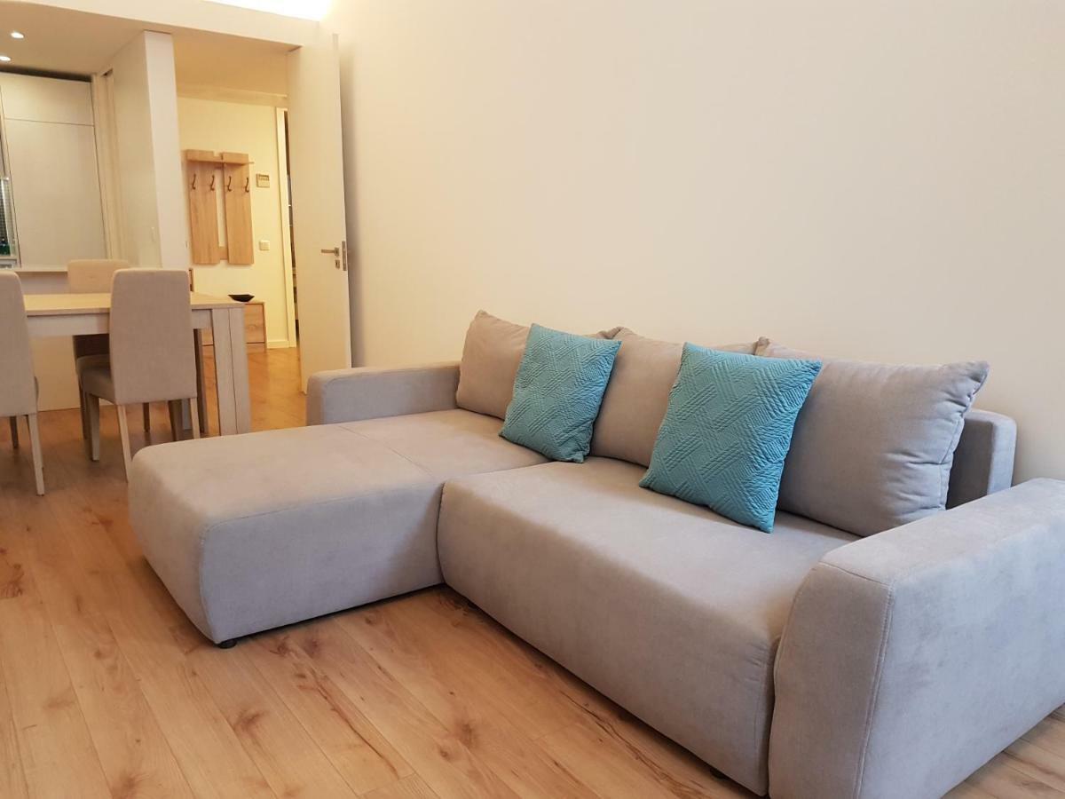 Lux Downtown Apartment Порто Екстериор снимка